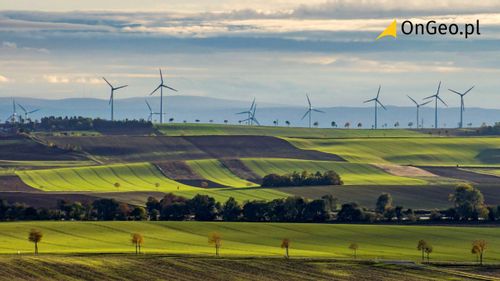 Nieruchomość Dom na peryferiach miasta. Spokój, oszczędność czy ukryte koszty?